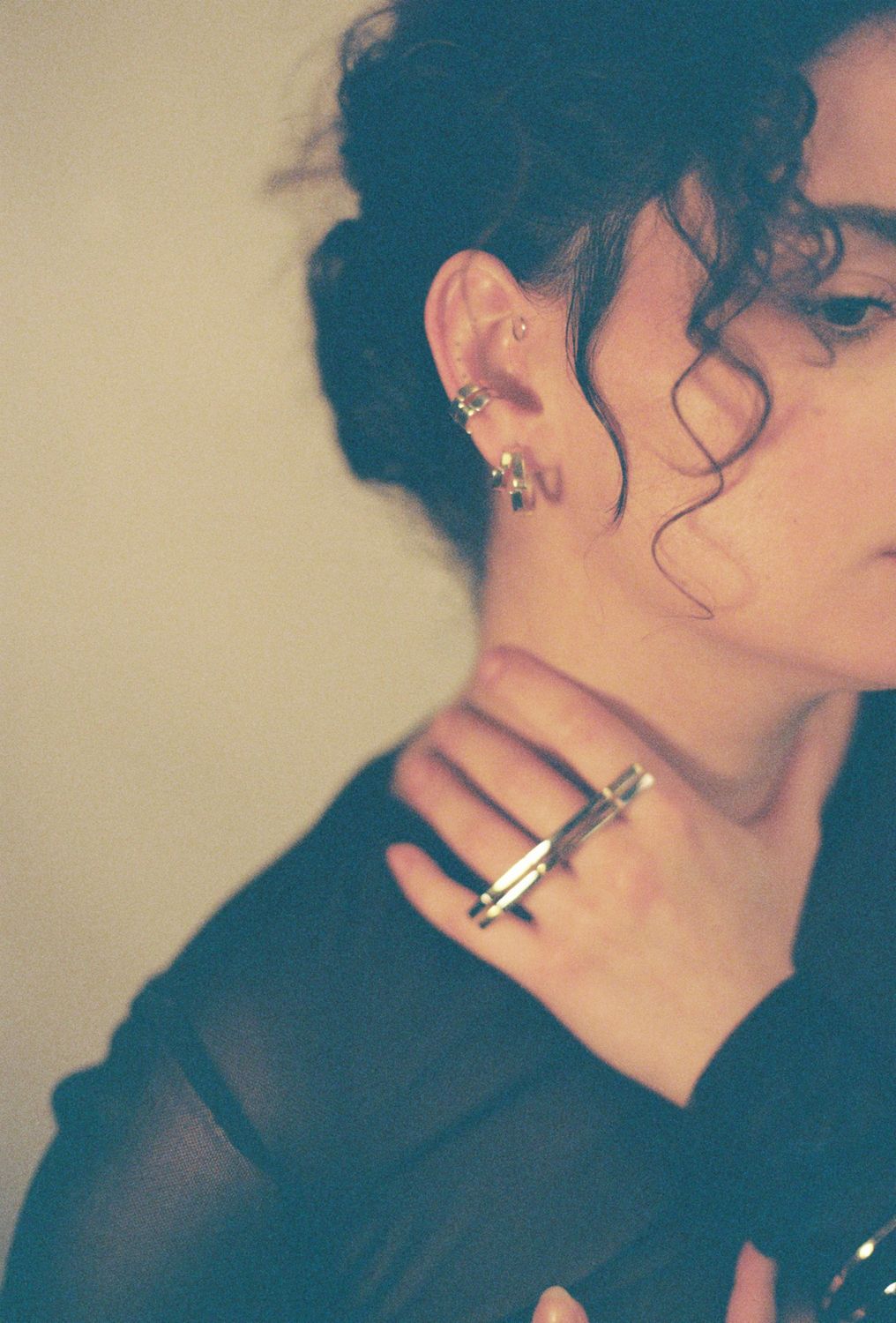01.03 Earring